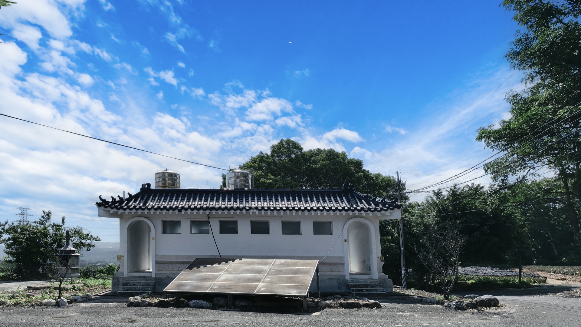 公廁